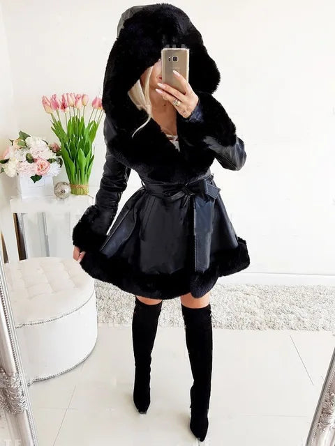 Manteau Long à Capuche avec Col Bordé pour Femmes | Idéal pour la Saison Hivernale