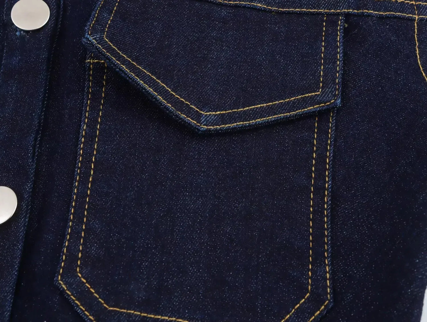 Robe Courte Sans Manches à Coupe Ajustée pour Femme | Idéale pour les Journées Décontractées