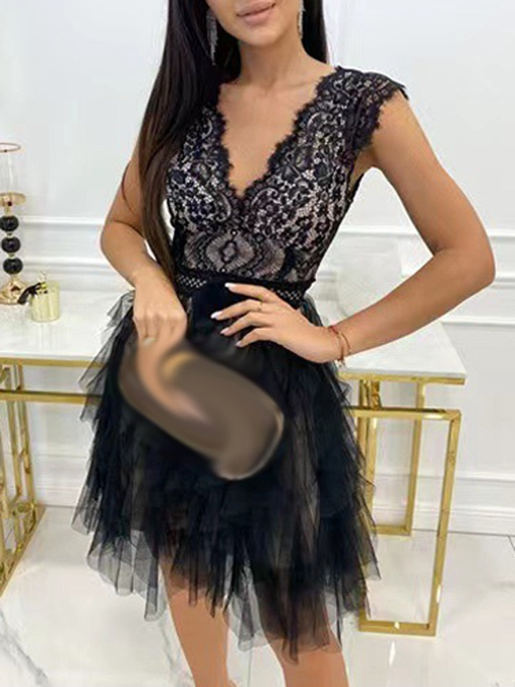 Robe de Cocktail avec Détails Froncés pour Femmes | Idéale pour les Cérémonies et Soirées