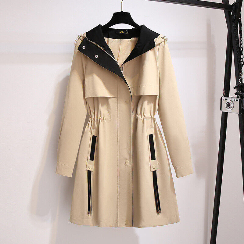 Veste Coupe-Vent à Capuche Grande Taille pour Femme | Idéale pour la Mi-Saison