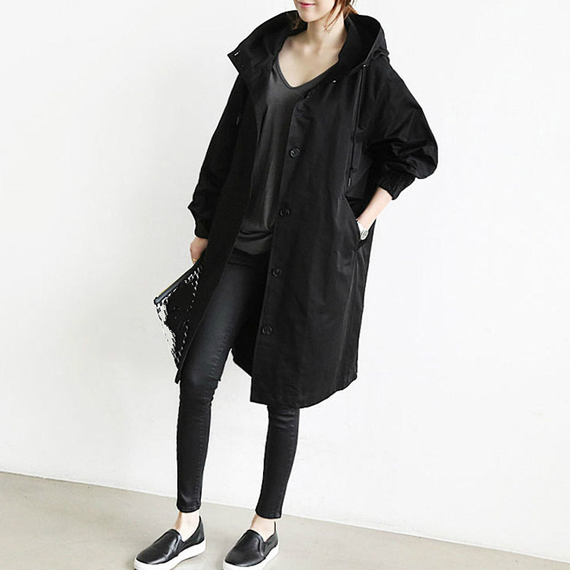 Trench Long avec Capuche Ajustable pour Femme | Idéal pour les Journées de Pluie