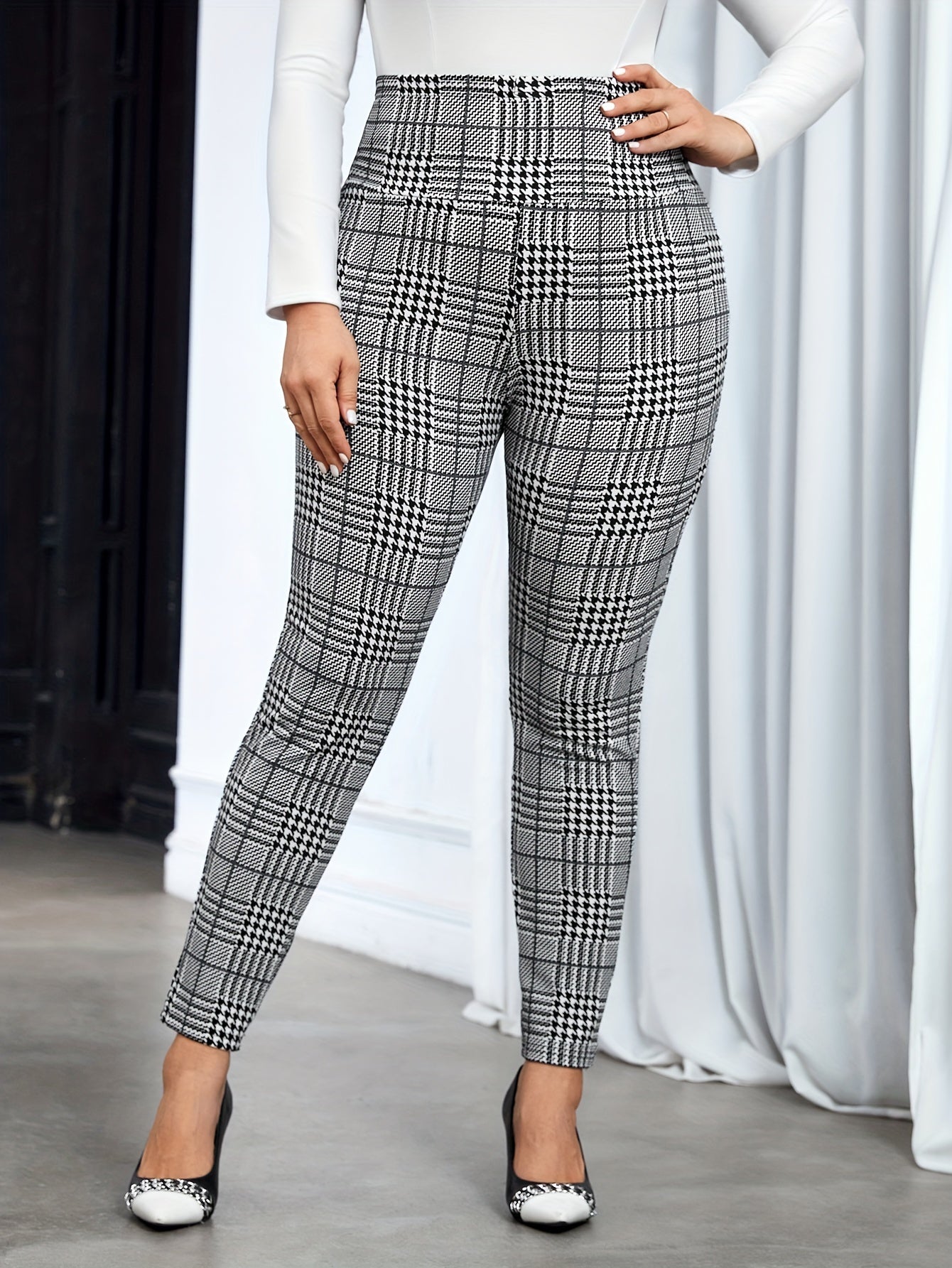 Pantalon de Loisirs à Carreaux Noirs pour Femme | Idéal pour le Bureau ou un Usage Quotidien