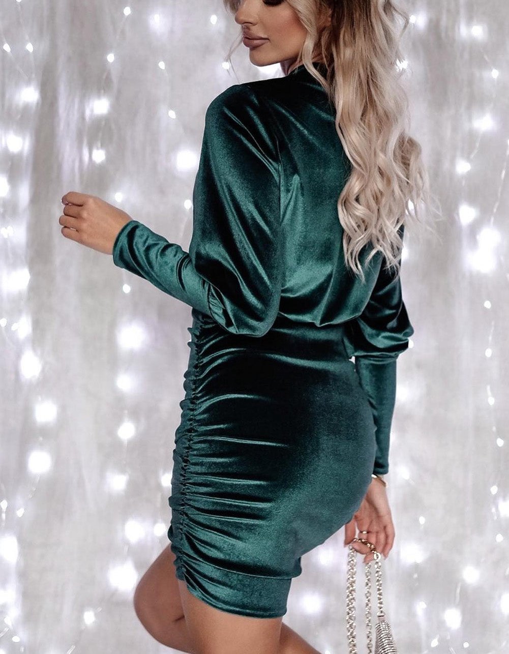 Robe Mini Cintrée avec Manches Longues et Jupe Plissée pour Femmes | Idéale pour les Soirées d’Hiver