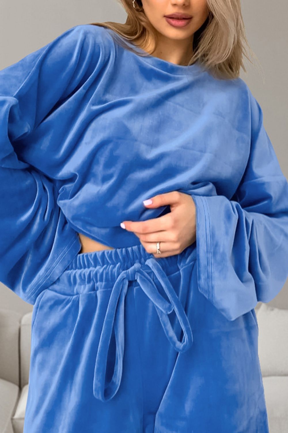 Ensemble Deux Pièces avec Haut à Manches Longues Col Rond et Pantalon à Cordon pour Femme | Idéal pour un Usage Quotidien