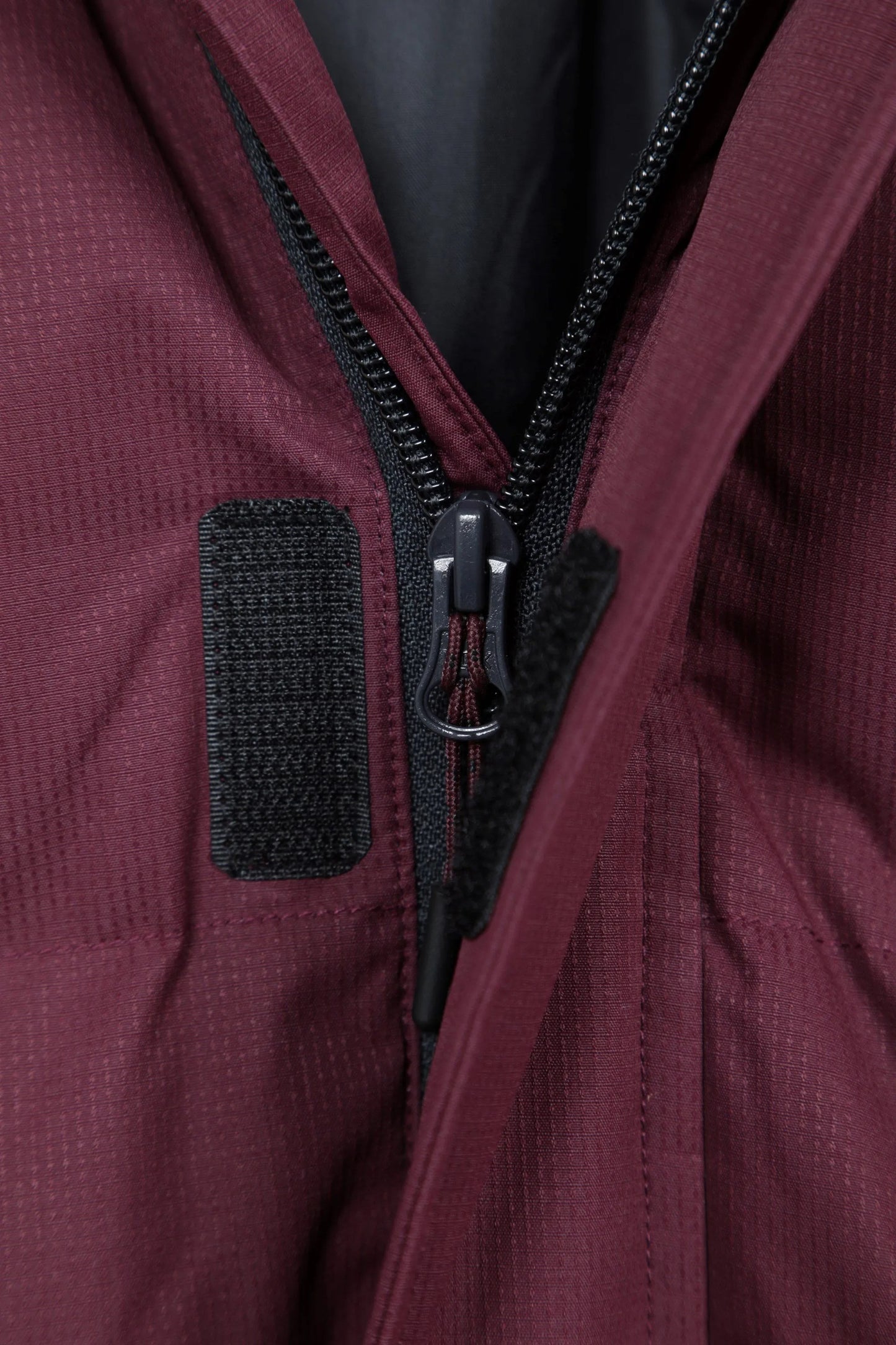 Veste Matelassée avec Capuche et Poches Zippées pour Homme | Idéale pour l’Hiver