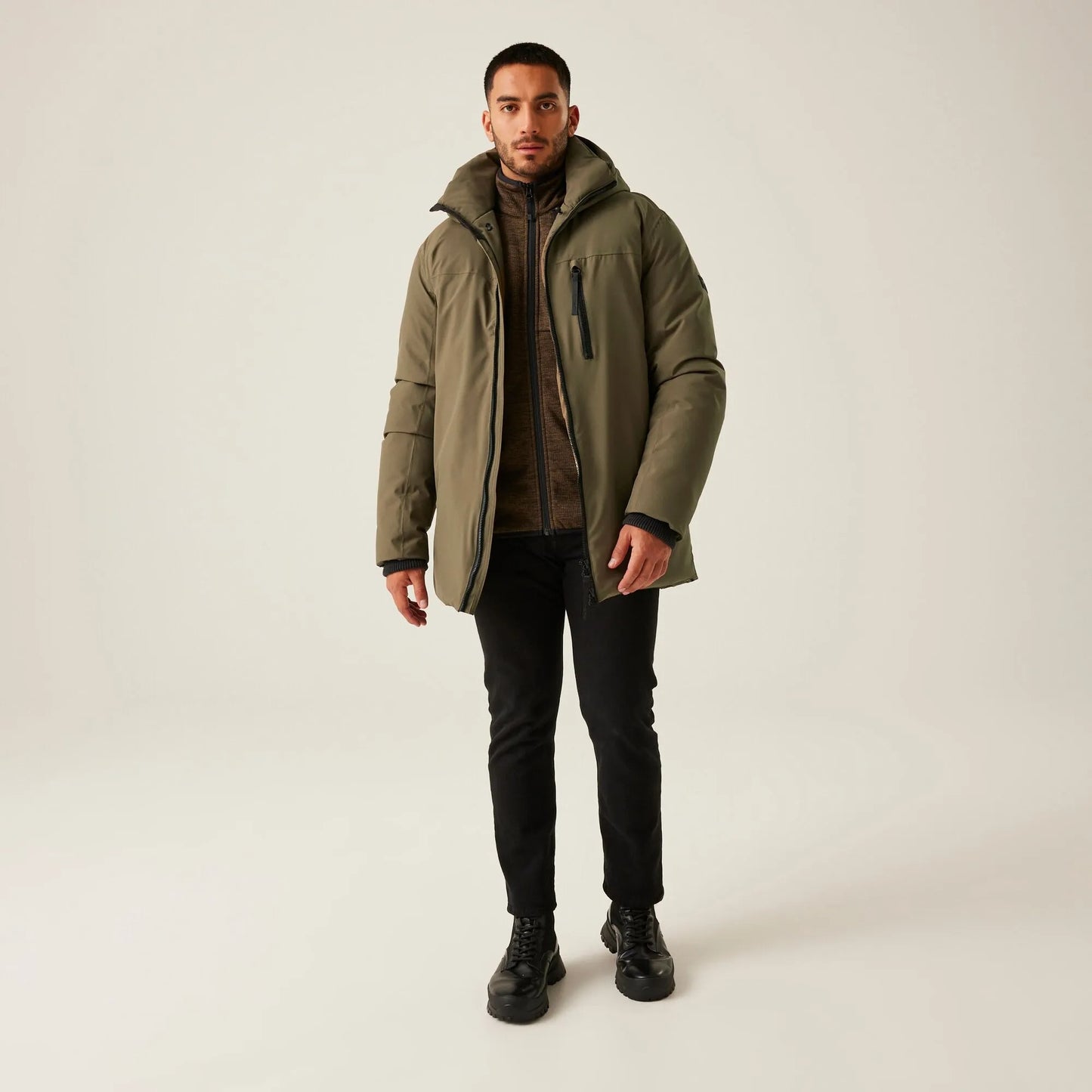 Veste Matelassée avec Capuche et Poches Zippées pour Homme | Idéale pour l’Hiver