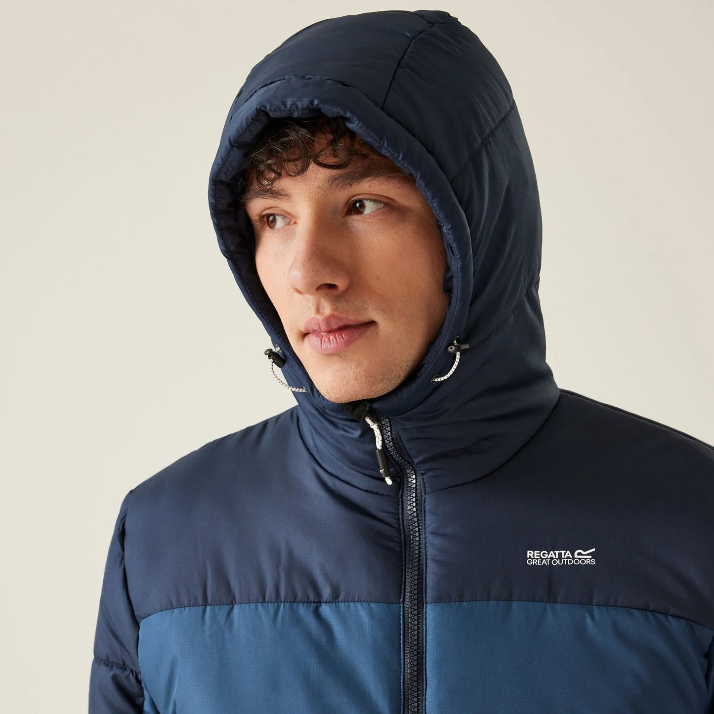 Veste Matelassée avec Fermeture Zippée et Ourlet Ajustable pour Homme | Idéale pour l’Hiver