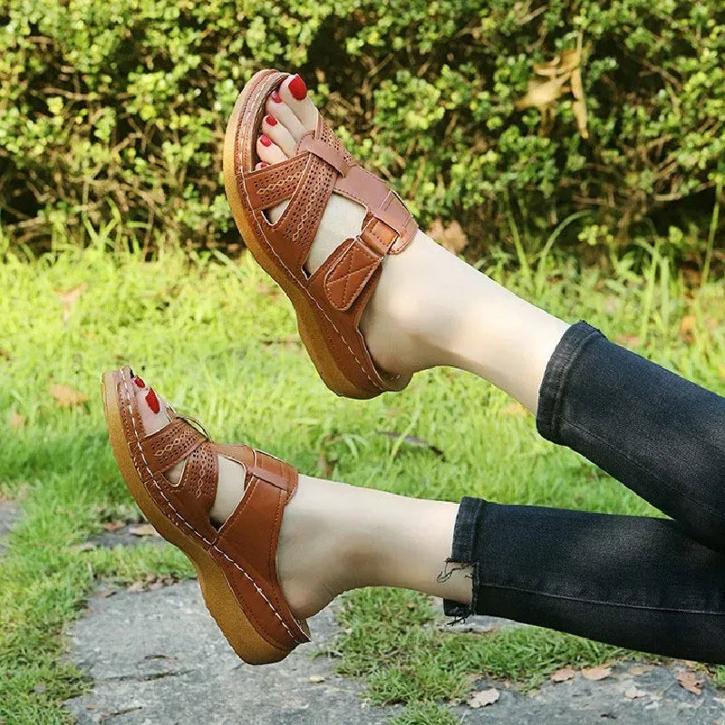 Sandales avec Brides à Boucle et Perforations pour Femmes | Idéales pour l’Été