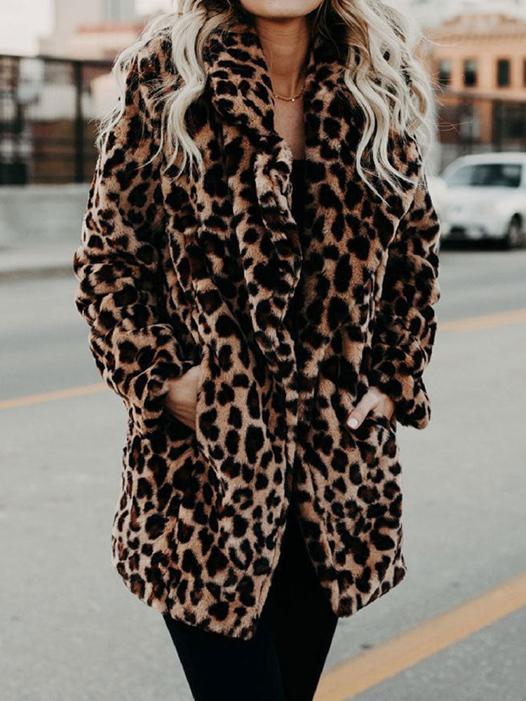 Veste d’Hiver à Motif Léopard avec Col Oversize pour Femmes | Idéale pour la Saison Froide