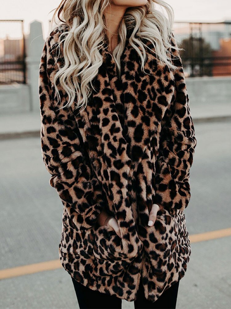 Veste d’Hiver à Motif Léopard avec Col Oversize pour Femmes | Idéale pour la Saison Froide