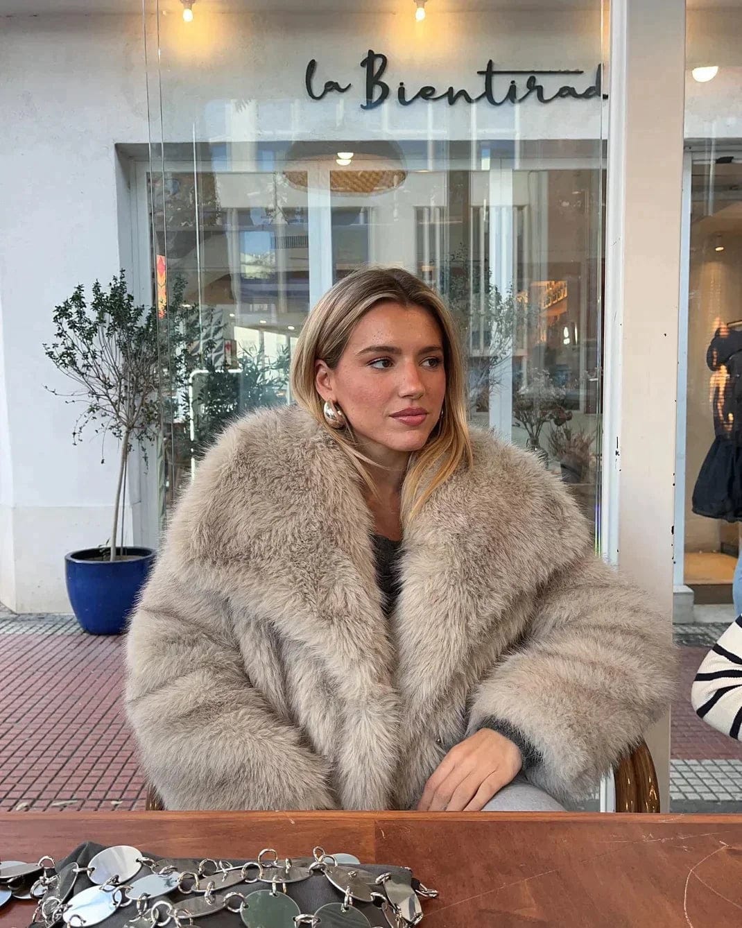 Manteau Long avec Coupe Ample et Manches Longues pour Femme | Idéal pour l’Hiver