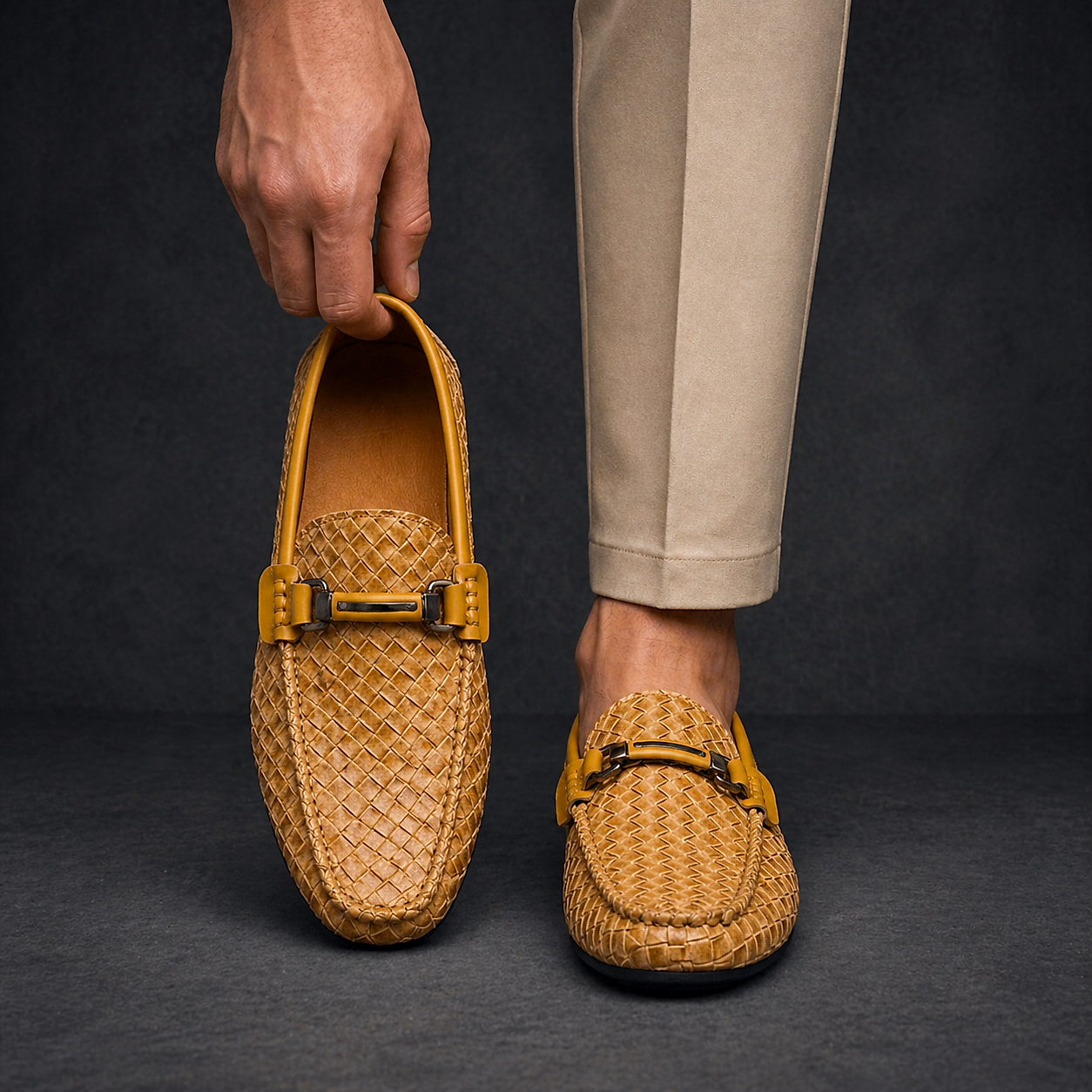 Mocassin tressé avec ornement métallique pour hommes | Idéal pour les sorties en journée