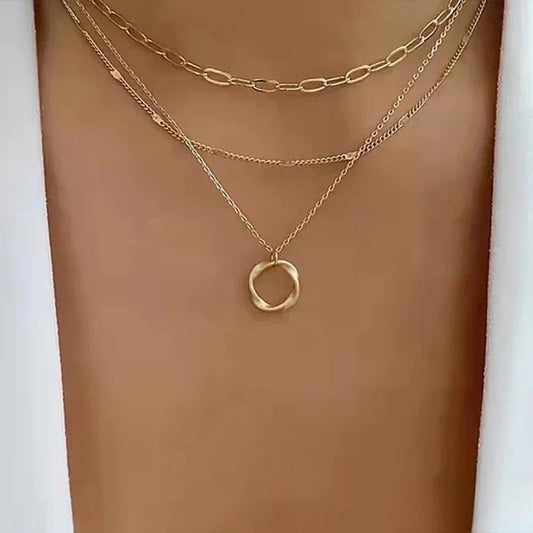Collier Rétro À Plusieurs Rangées Avec Finition Dorée Pour Femmes | Idéal Pour Les Occasions Spéciales