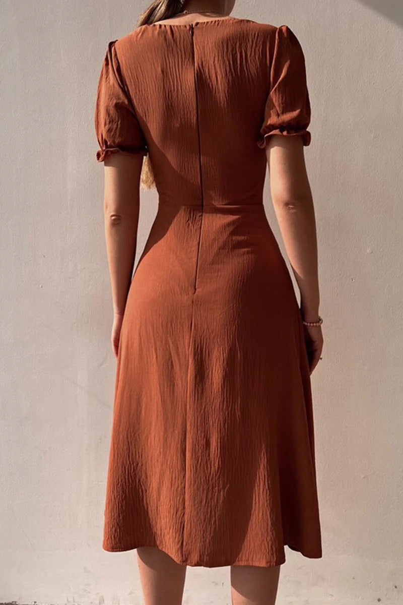 Robe Unie en A avec col en V et Détail Boucle pour Femme | Idéale pour les Occasions Habillées ou Décontractées