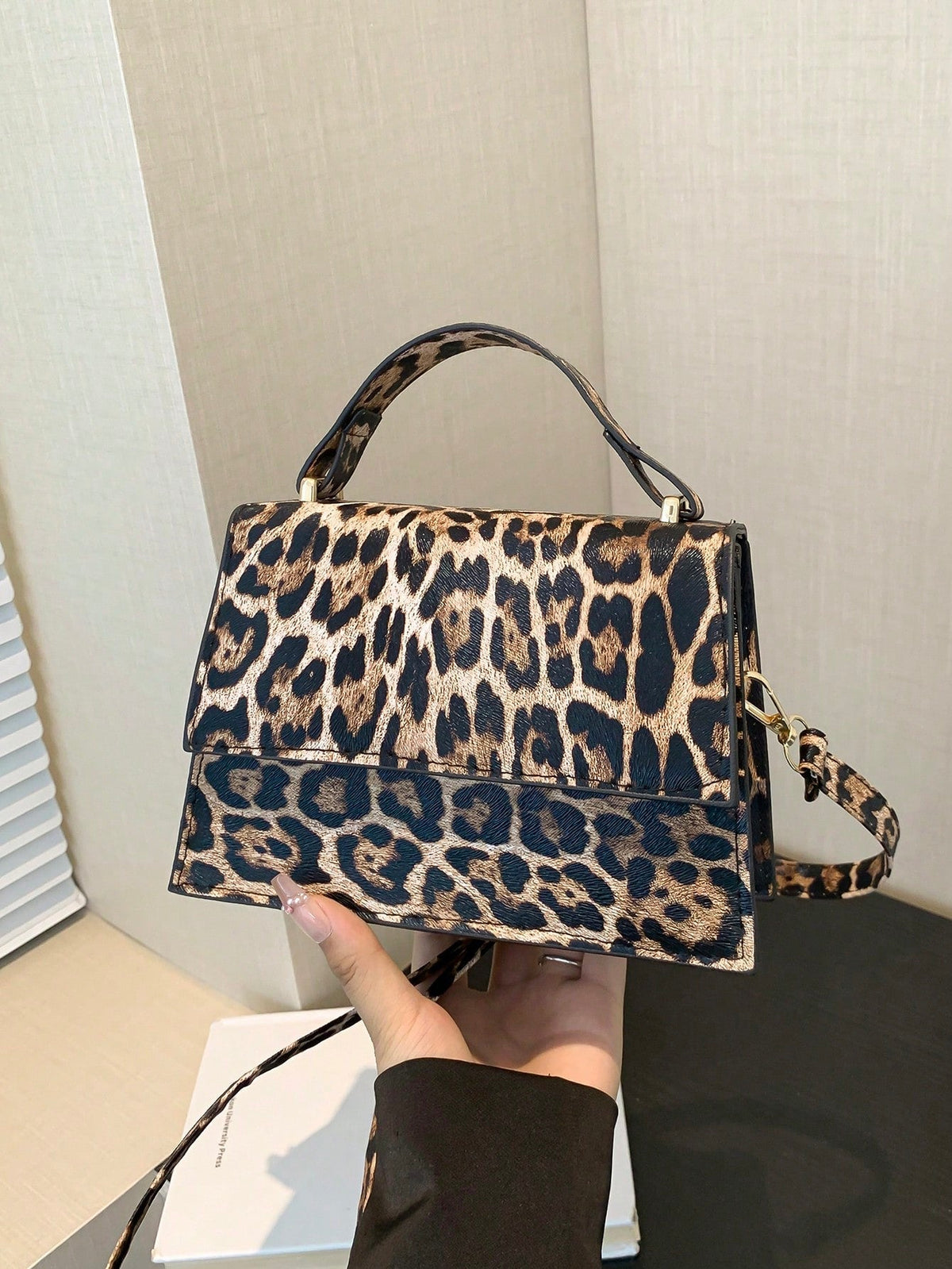 Mini Sac Carré Avec Fermeture À Rabat Pour Femme | Idéal Pour Sorties Et Usage Quotidien