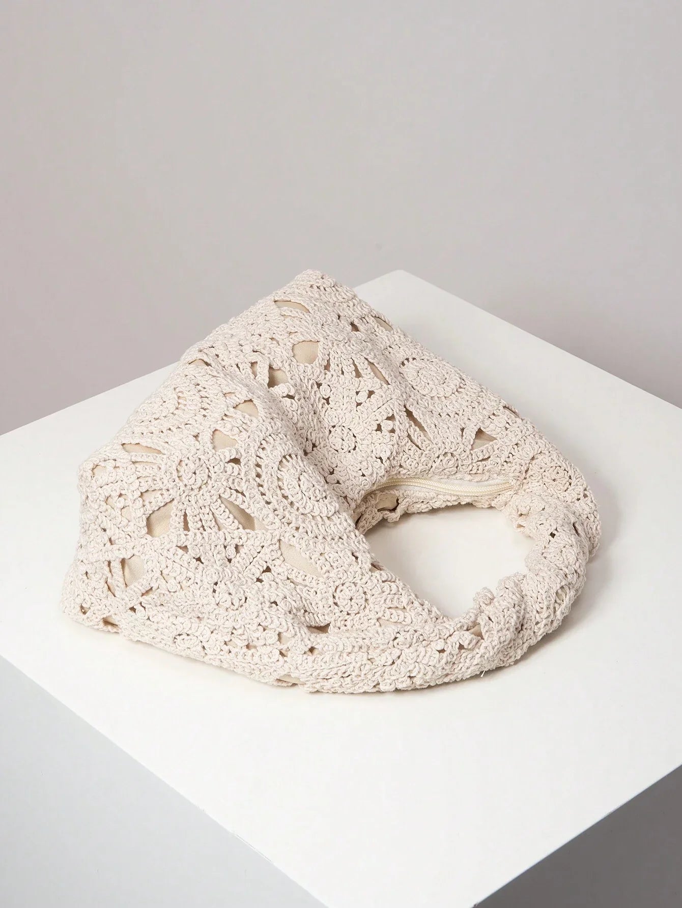 Sac En Paille Avec Structure Florale Ajournée Pour Femme | Idéal Pour Saison Estivale Et Plage