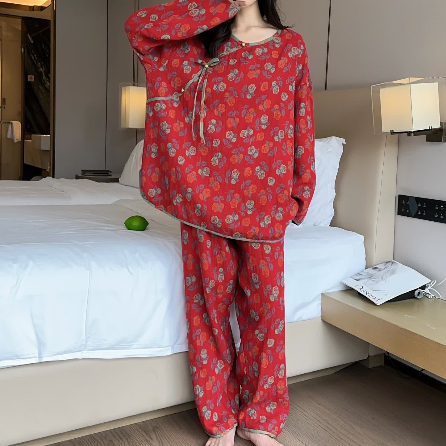 Ensemble Pyjama à Motif Floral pour Adulte avec Coupe Confortable | Idéal pour la Maison et le Sommeil