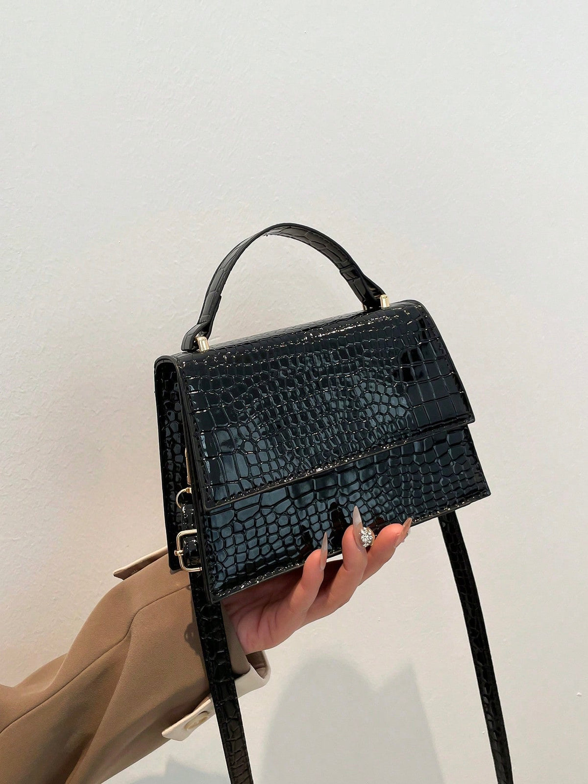 Mini Sac Carré Avec Fermeture À Rabat Pour Femme | Idéal Pour Sorties Et Usage Quotidien