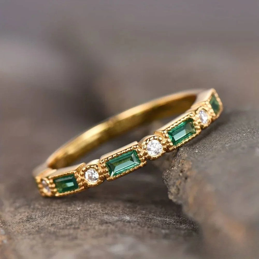 Bague Rétro Avec Zirconia Vert Et Incrustation Dorée Pour Femmes | Idéale Pour Les Occasions Spéciales