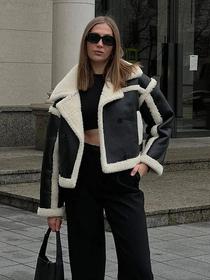 Veste d’Hiver Courte avec Finitions Contrastées pour Femme | Idéale par Temps Froid