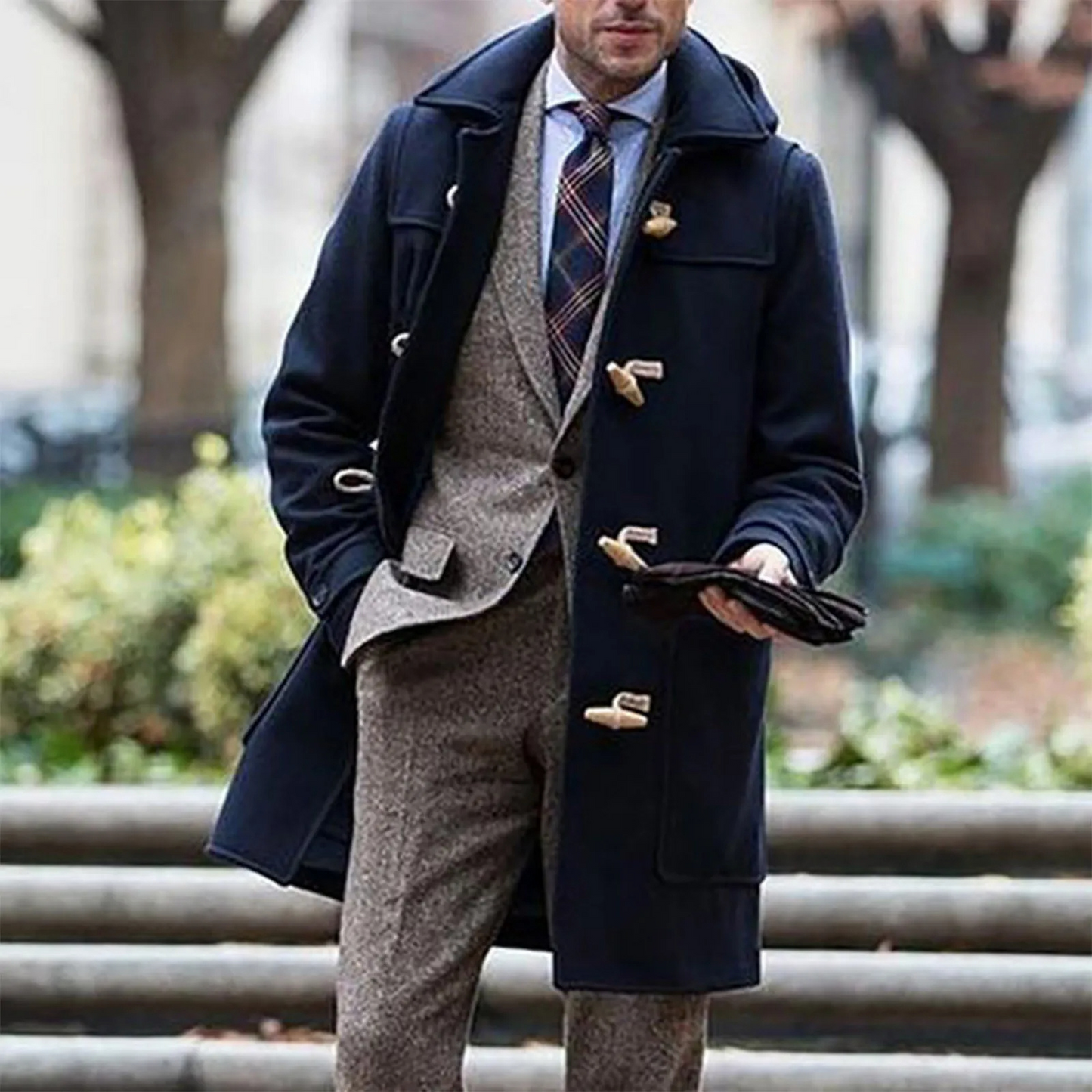 Manteau Long avec Fermetures Brandebourg et Capuche pour Homme | Idéal pour l’Hiver
