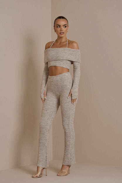 Ensemble Coordonné avec Haut Off-Shoulder et Pantalon Ajusté pour Femme | Idéal pour Occasions Quotidiennes et Formelles