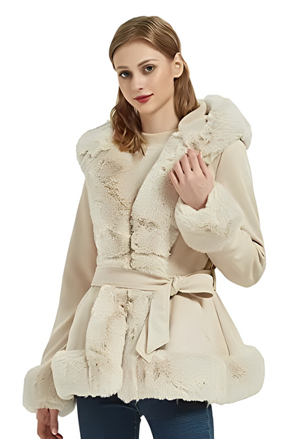 Veste à Capuche avec Col Bordé pour Femmes | Idéale pour la Saison Automne-Hiver