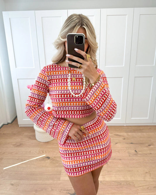 Ensemble Deux Pièces avec Crop Top Manches Longues et Jupe Mini Taille Haute pour Femme | Idéal pour le Printemps ou les Sorties