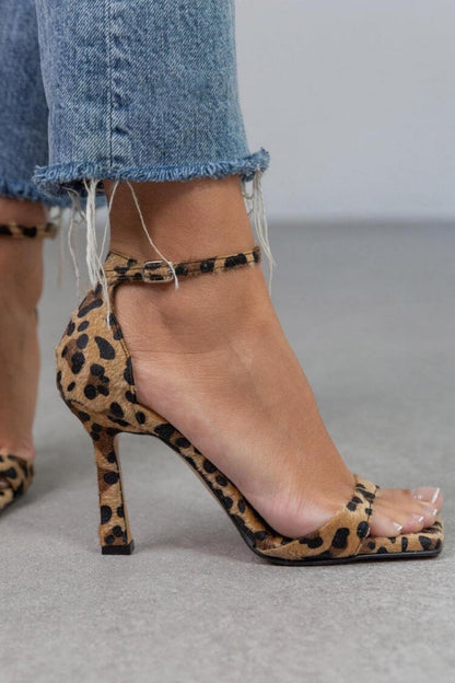 Sandales à Talon Haut avec Bride Cheville et Bout Ouvert Carré pour Femme | Idéal pour les Soirées et Sorties Habillées