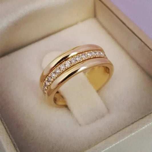 Bague À Double Anneau Avec Incrustations De Zirconia Et Finition Dorée Pour Femmes | Idéale Pour Les Occasions Spéciales