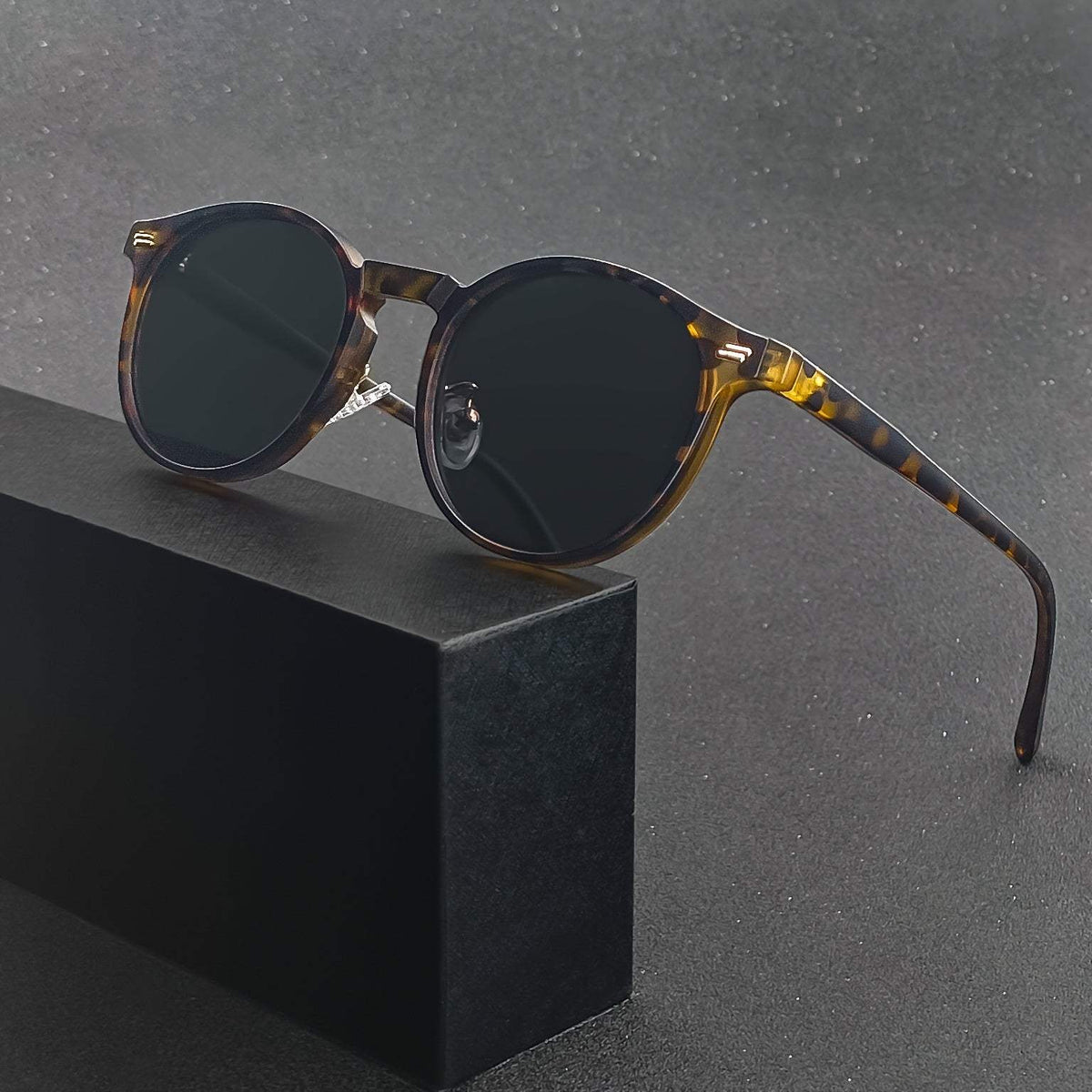 Lunettes de soleil à verres teintés pour hommes