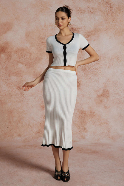 Ensemble Deux Pièces avec Haut Boutonné et Jupe Plissée pour Femme | Idéal pour le Quotidien et les Occasions