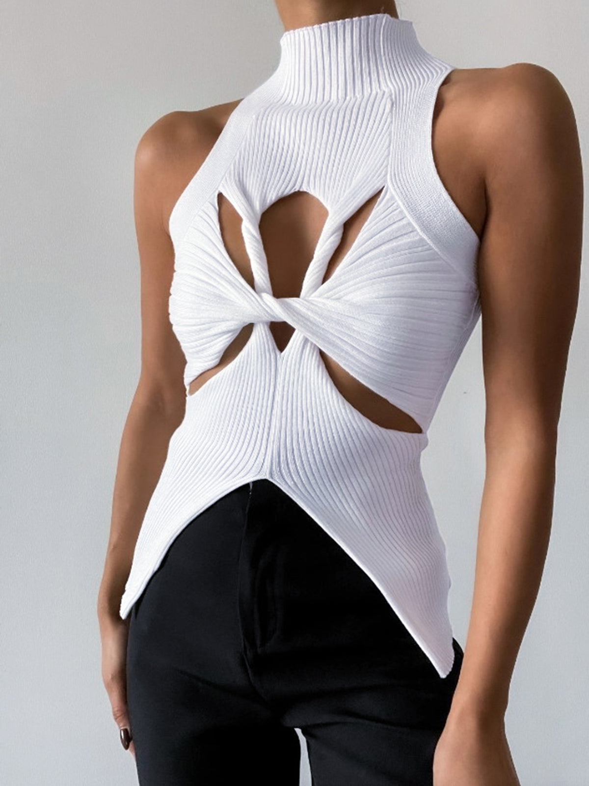 Top Sans Manches Avec Col Montant Et Coupe Asymétrique Pour Femme | Idéal Pour Sorties Et Événements