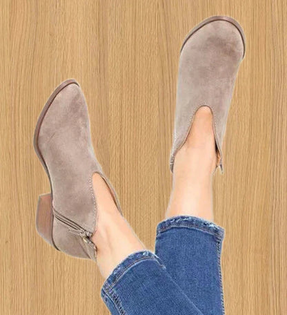 Bottines à Découpe V pour Femmes | Idéales pour une Tenue Décontractée ou Urbaine