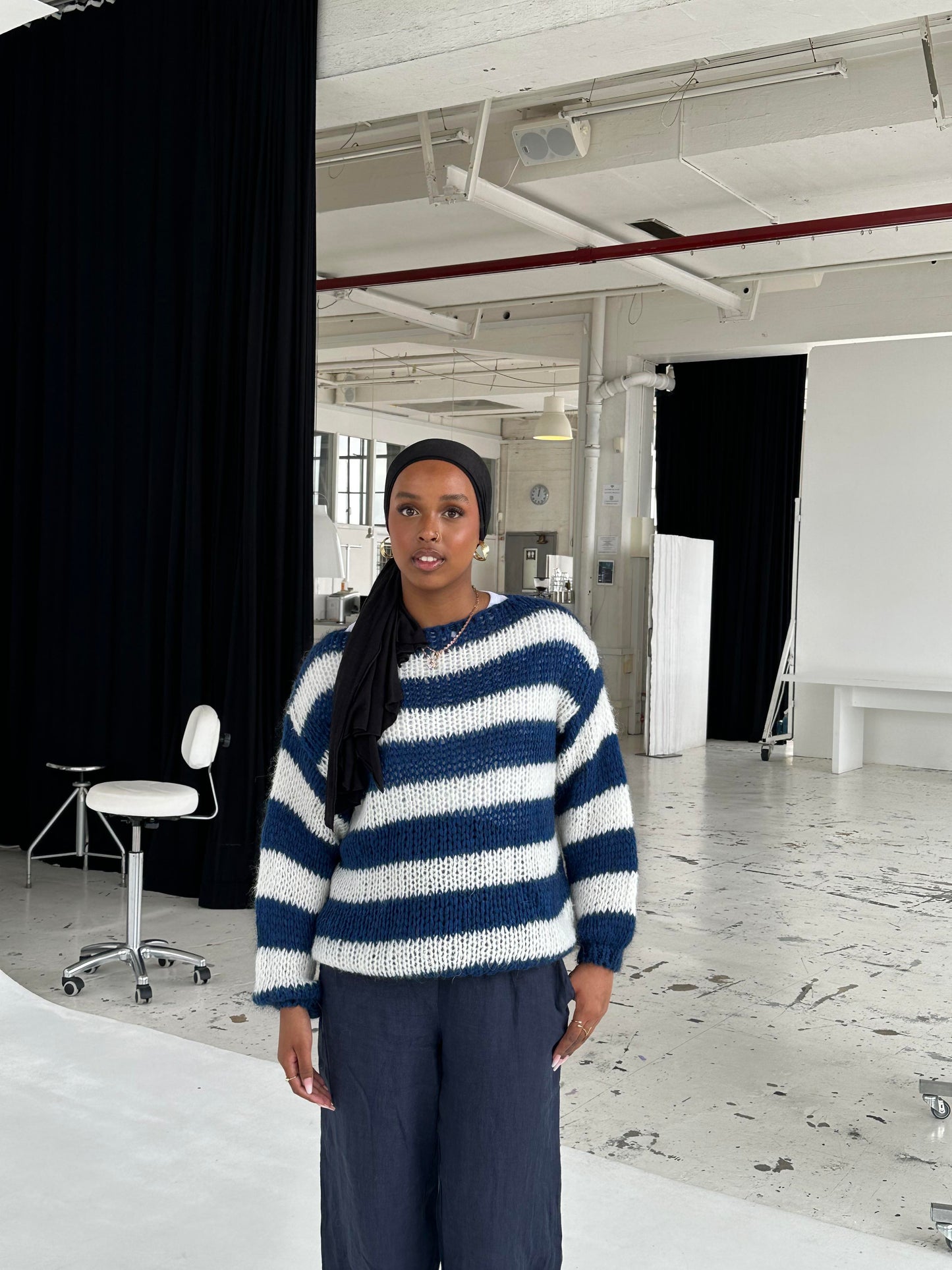 Pull À Col Rond avec Coupe Classique pour Femme | Idéal pour Les Journées Fraîches