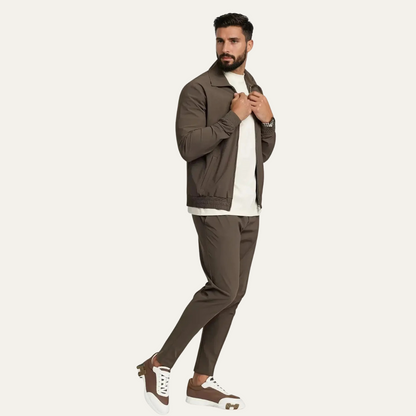 Ensemble Coordonné avec Veste Zippée et Pantalon pour Homme | Idéal pour les Déplacements ou la Détente