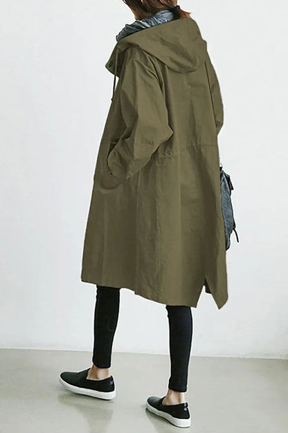 Trench Long à Capuche avec Fermeture Boutonnée pour Femme | Idéal pour les Jours de Pluie