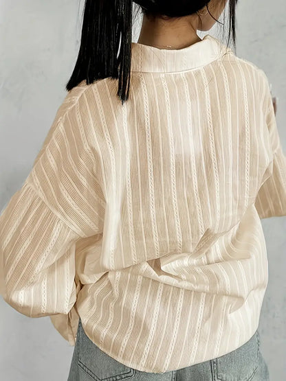Blouse à Manches Longues avec Détails en Dentelle Verticale pour Femmes | Idéal pour le Bureau et les Occasions Quotidiennes