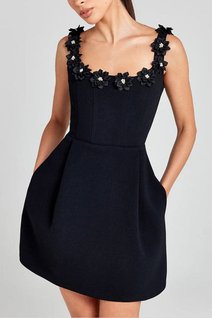 Robe Mini À Motifs Floraux Et Coupe Structurée Pour Femmes | Idéale Pour Les Soirées Et Événements