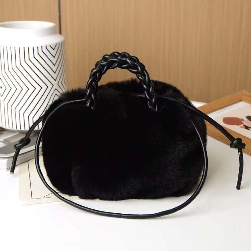 Sac à Main Compact avec Bandoulière Ajustable pour Femmes | Idéal pour le Quotidien et les Sorties