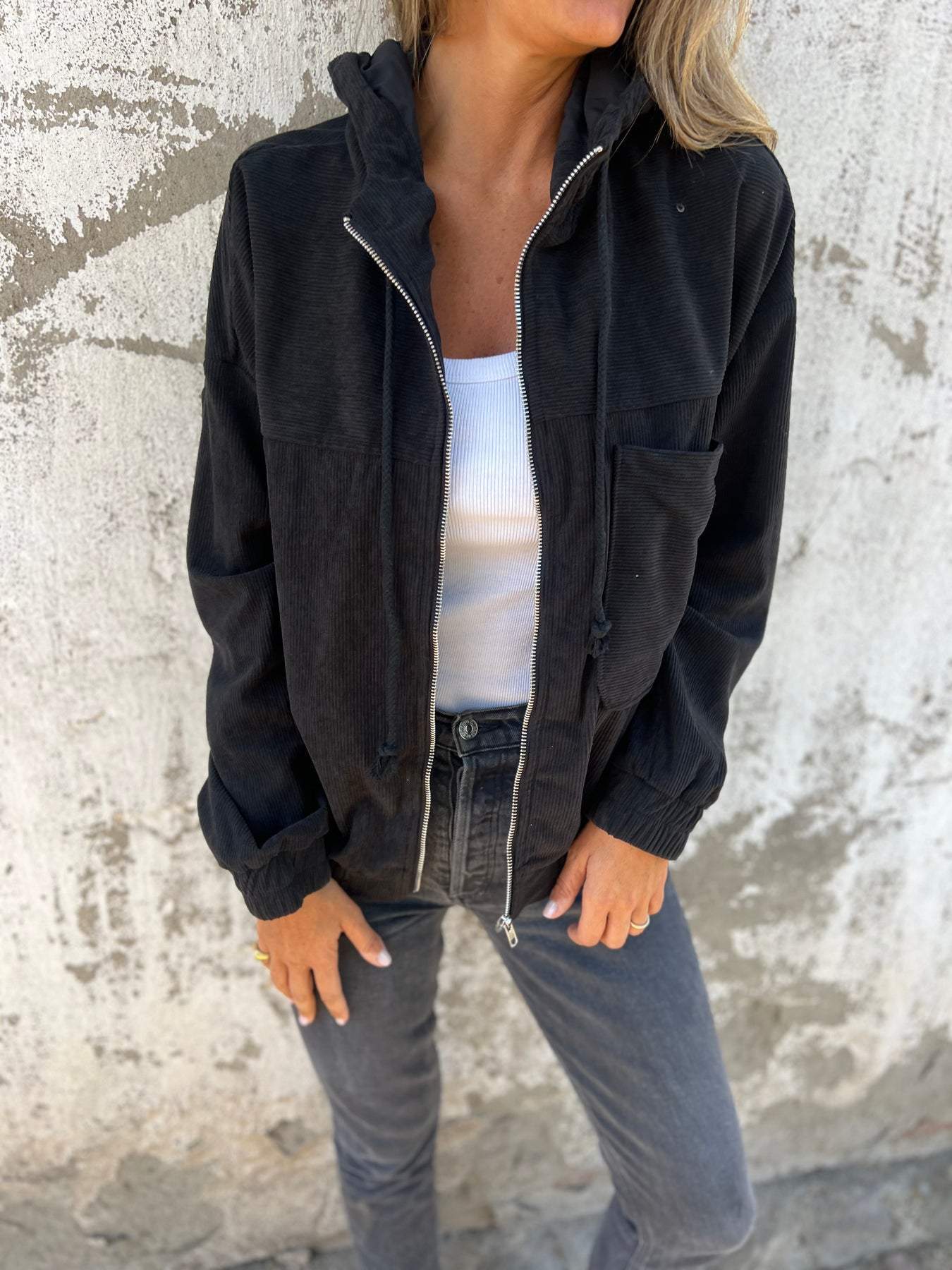 Veste Avec Capuche Et Fermeture Zippée Pour Femmes | Idéal Pour La Mi-Saison Et Les Tenues Quotidiennes