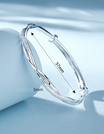 Bracelet Tressé Avec Finition Argentée Pour Femme | Idéal Pour Un Usage Quotidien Ou Des Occasions