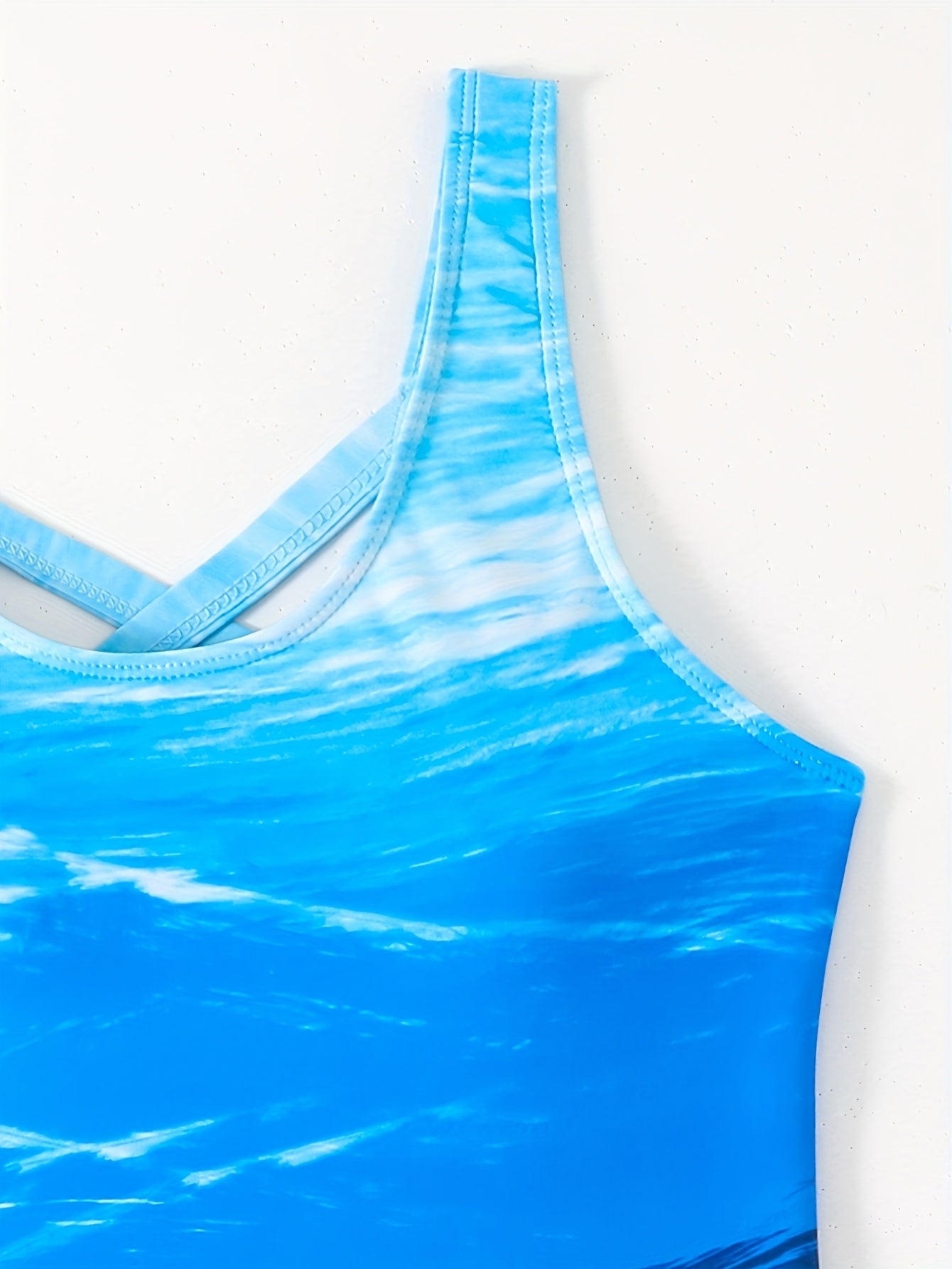 Maillot de Bain Une Pièce avec Coupe Structurée pour Femmes | Idéal pour la Plage et la Piscine