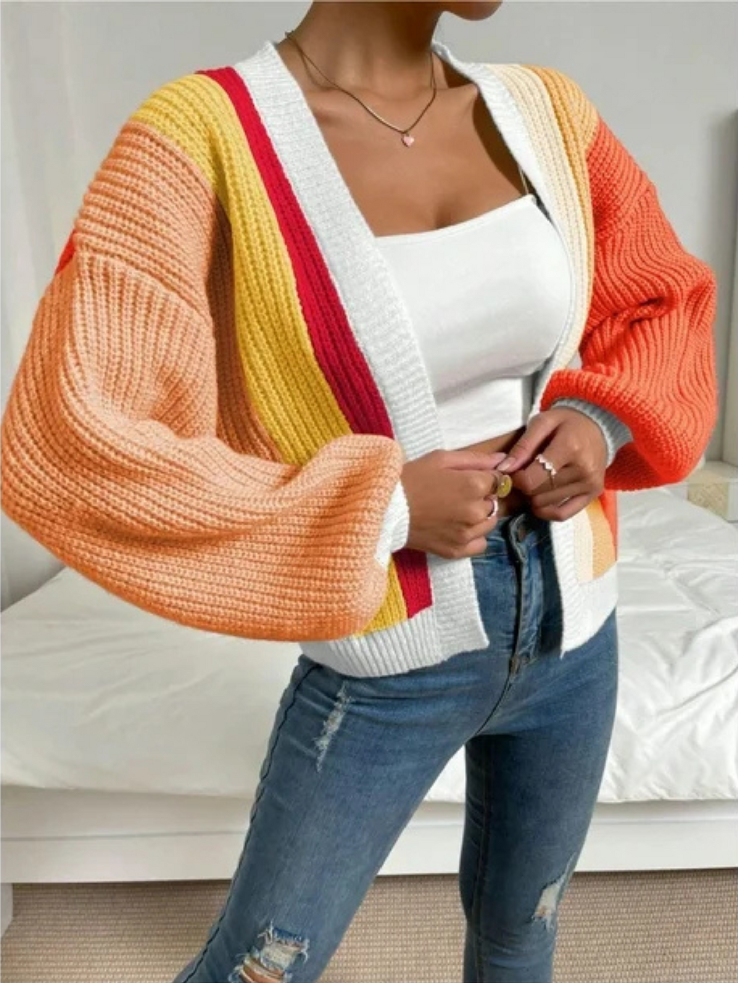 Cardigan à panneaux de couleurs contrastées et manches bouffantes pour femme | Idéal pour l’automne et les occasions décontractées