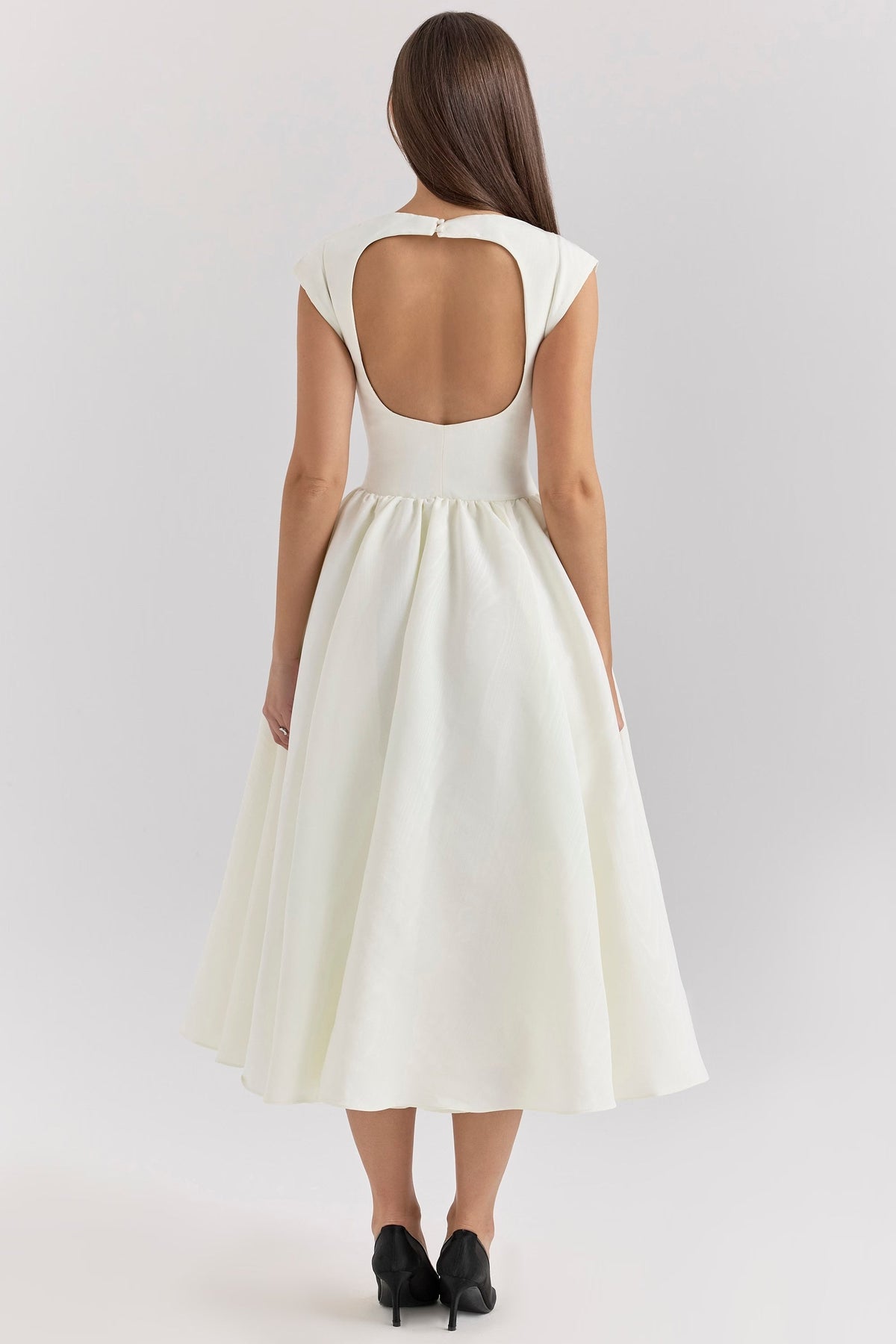 Robe Midi Avec Taille Ajustée Et Jupe Fluide Pour Femmes | Idéal Pour Événements Formels