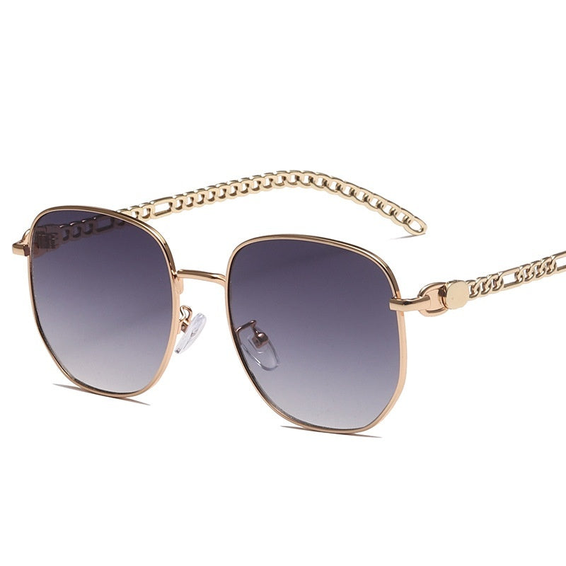 Lunettes de Soleil Avec Détail Chaîne Dorée Pour Femme | Idéales Pour Un Usage Quotidien