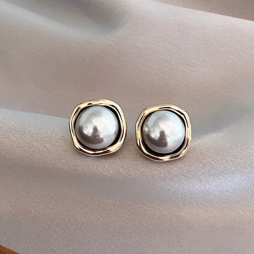 Boucles D’Oreilles Avec Perles Noires Et Design Épuré Pour Femmes | Idéales Pour Les Occasions Spéciales