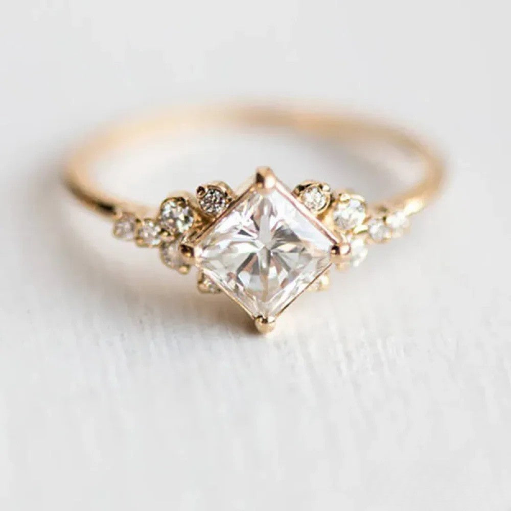 Bague En Forme De Couronne Avec Pierres Décoratives Pour Femme | Idéale Pour Un Usage Quotidien Ou Des Occasions