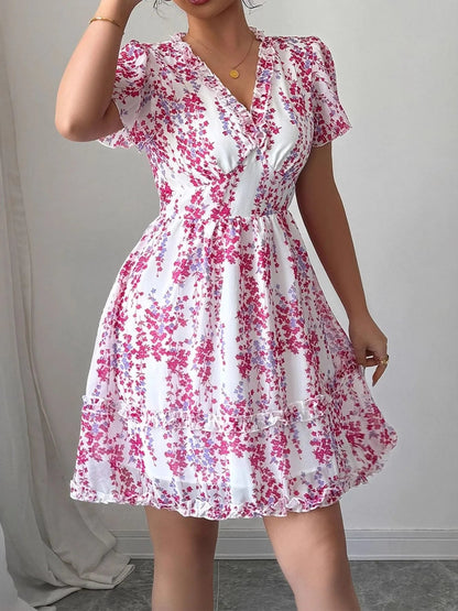 Robe Courte Fleurie à Décolleté en V Croisé et Manches Volantes pour Femme | Idéale pour les Sorties d’Été