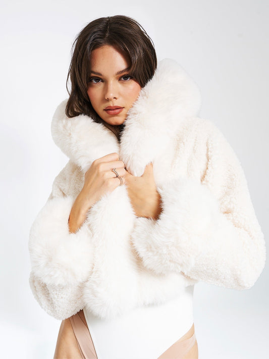 Veste Cropped à Coupe Courte pour Femme | Idéale pour l’Hiver
